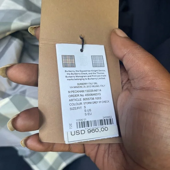 Burberry White and Gray Check Tag - Picture 1 of 3